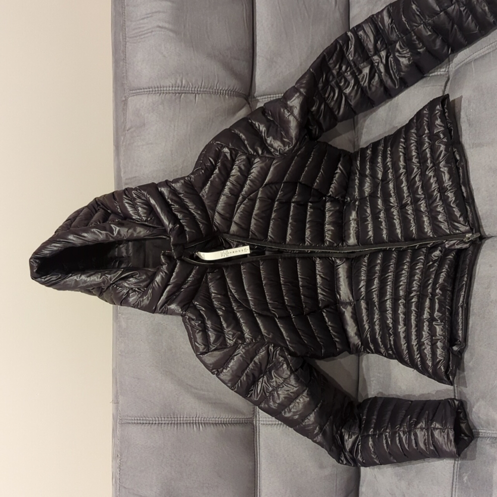Lululemon goose down jacket